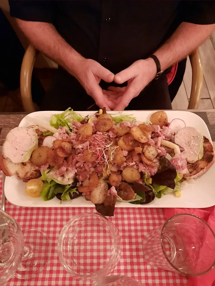Salade Magret de Canard Foie Gras